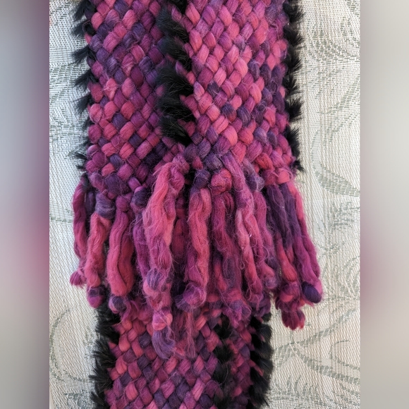 Lorenzo Scarf Pink Wool Blend Rabbit Fur Chunky Yarn Weave Fringe Y2K Accessory - Picture 6 of 6